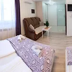 ćiro - Free Parking 4*