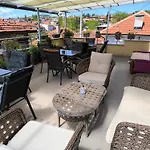 ćiro - Free Parking Gæstehus 4*