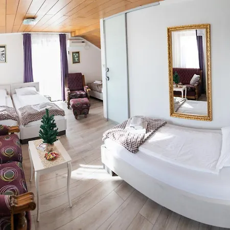 Ciro Guest House-free Parking Affittacamere 3*