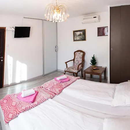 Affittacamere Ciro Guest House-free Parking Sarajevo