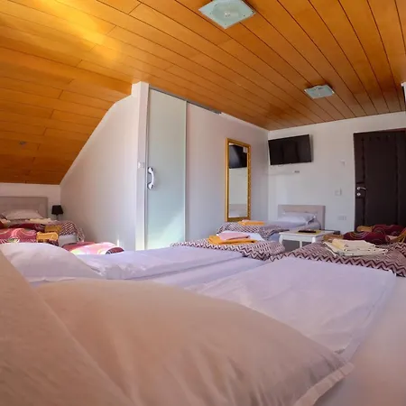 Ciro Guest House-free Parking 3*