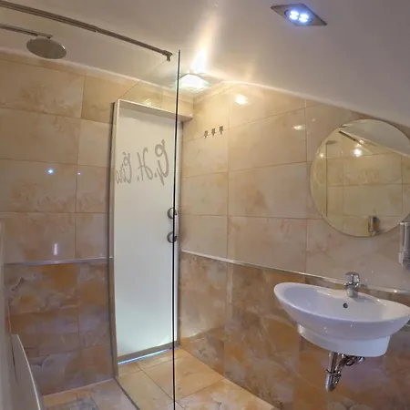 Ciro Guest House-free Parking Affittacamere 3*