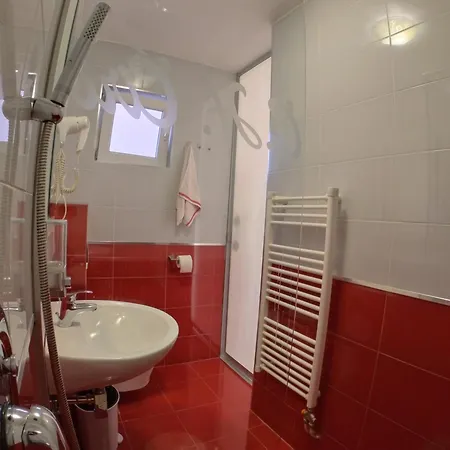 Affittacamere Ciro Guest House-free Parking 3*