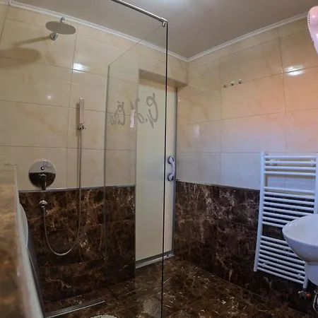 Ciro Guest House-free Parking Affittacamere 3*