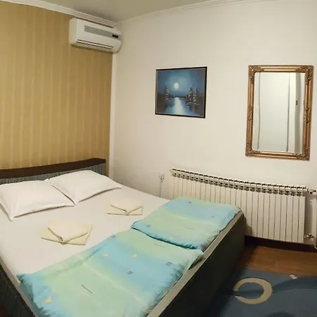 Ciro Guest House-free Parking Affittacamere 3*