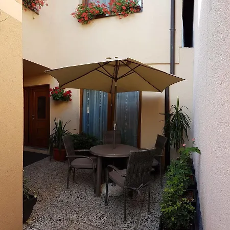 Ciro Guest House-free Parking Affittacamere 3*