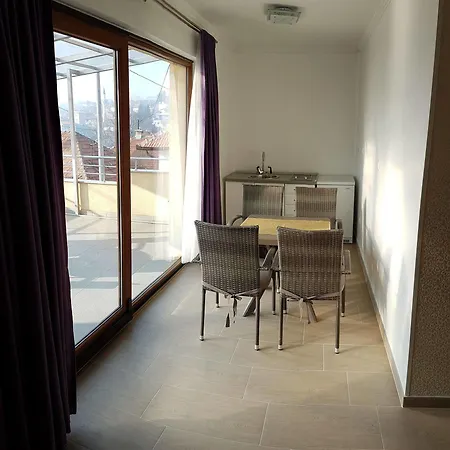 Ciro Guest House-free Parking 3*