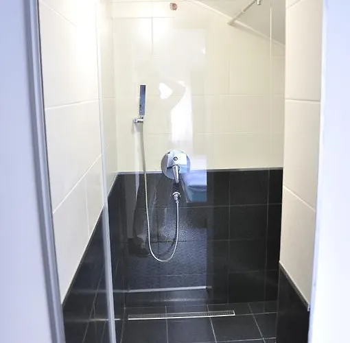 Ciro Hotel - Free Parking Guest house Sarajevo