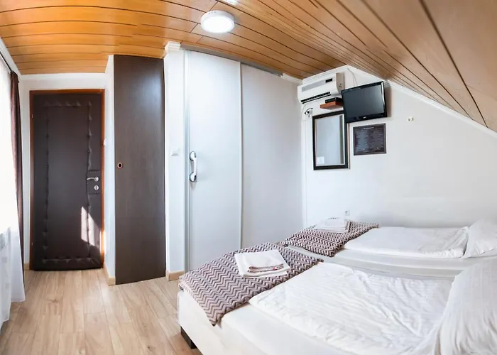 Ciro Hotel - Free Parking 4*