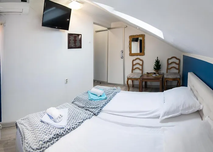 Guest house Ciro Hotel - Free Parking Sarajevo