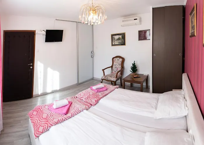 Guest house Ciro Hotel - Free Parking Sarajevo