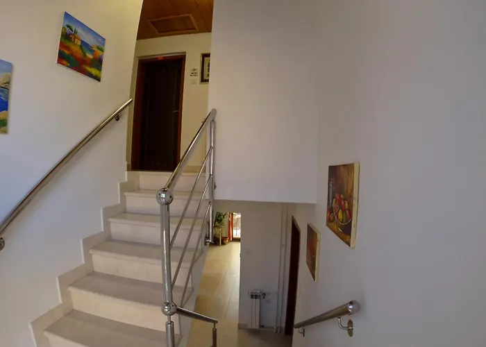 Guest house Ciro Hotel - Free Parking Sarajevo