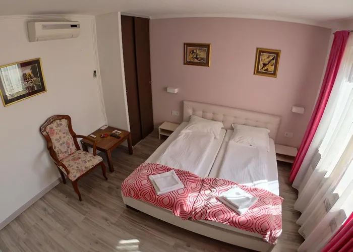 Guest house Ciro Hotel - Free Parking 4*