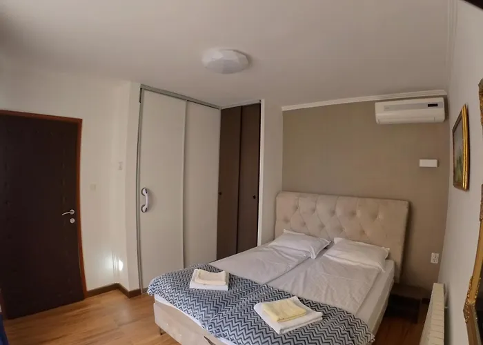 Ciro Hotel - Free Parking