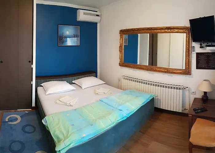 Guest house Ciro Hotel - Free Parking 4*