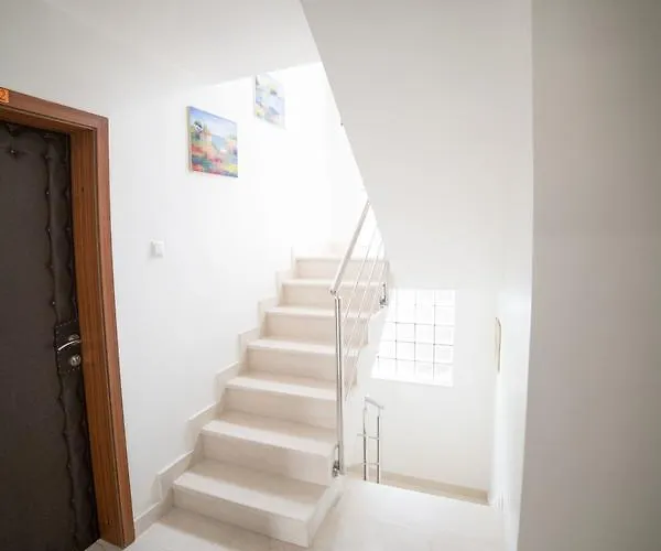 Guest house Ciro Hotel - Free Parking Sarajevo