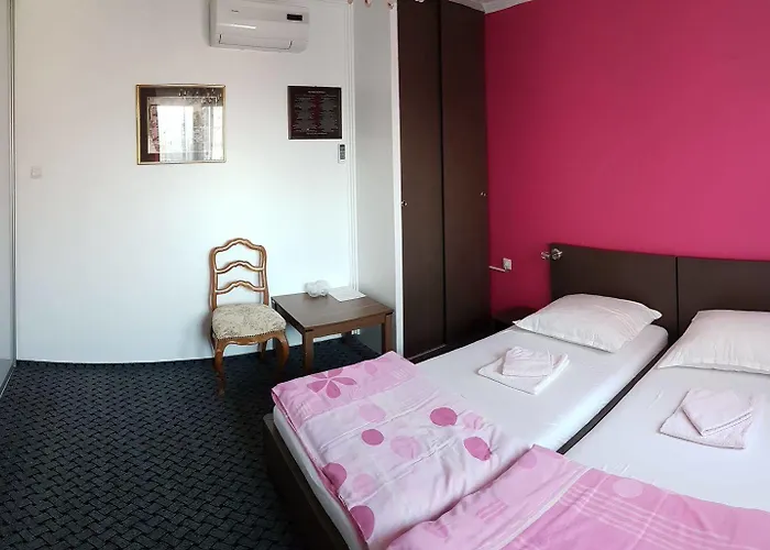 Ciro Hotel - Free Parking Guest house 4*