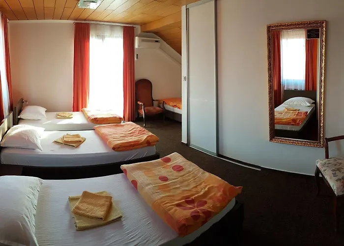 Ciro Hotel - Free Parking